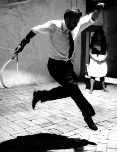 fellini-jumping-on-the-set-of-8-12-1963