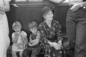 Russell Lee - Spectators at S.W. Sparlin's auction sale, Orth, Minnesota, 1937