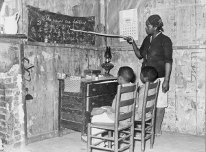 Russell Lee - Woman Teaching Children at Home, Transylvania, Louisiana